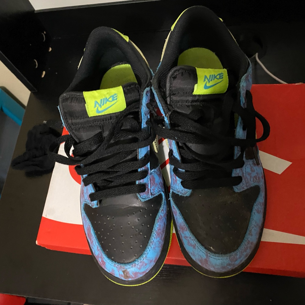 Dunks - Picture 3 of 3